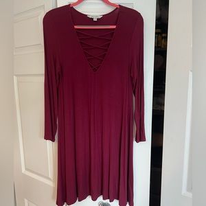 Maroon V-neck long sleeve dress